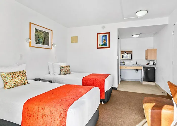 Bella Vista Motel 4*
