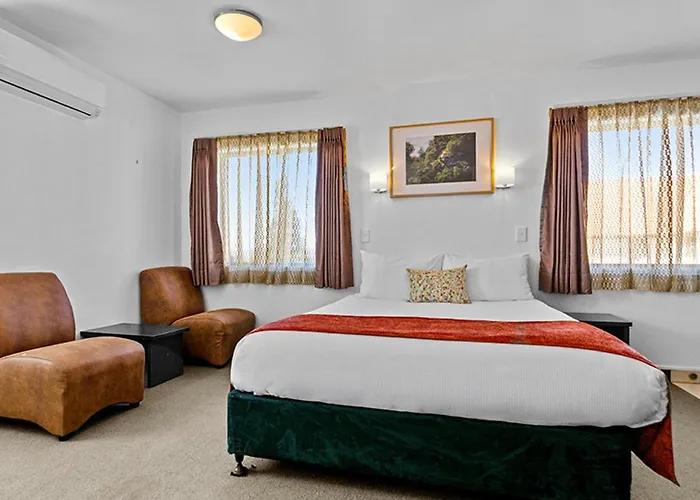 Bella Vista Motel 4*
